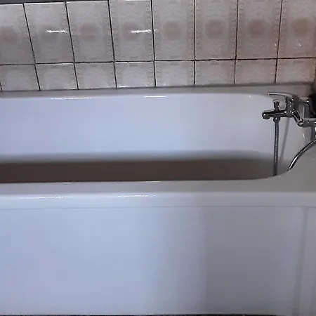 La Graule Self Contained *