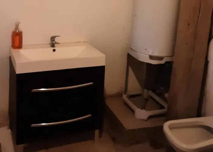 La Graule Self Contained *